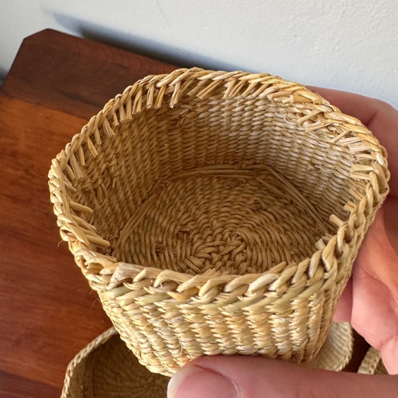 Trio of handwoven baskets/ boxes - Picture 6 of 7